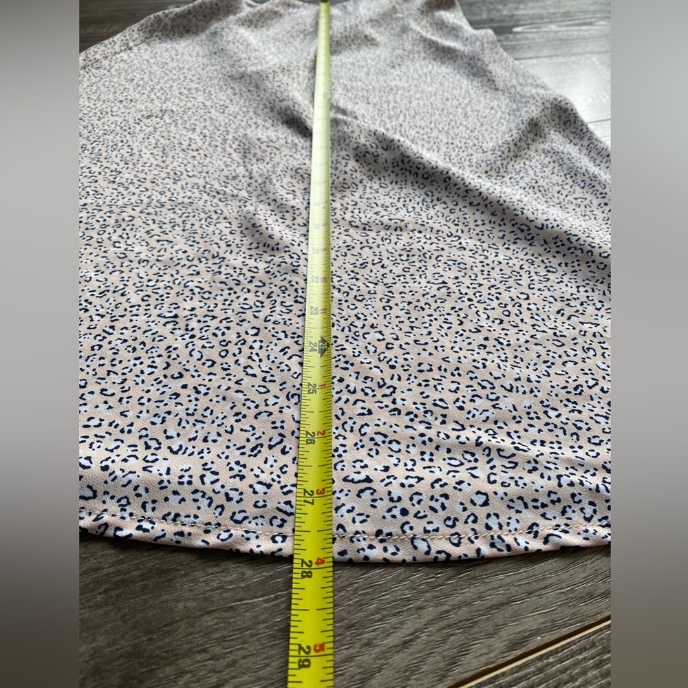 Olive Tree A line midi skirt pale pink cheetah print w/ side zipper - Picture 6 of 7